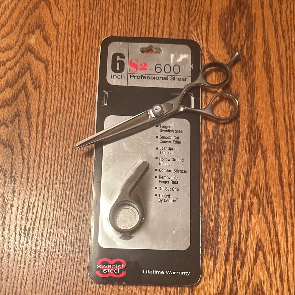 CRICKET
Swedish Steel Professional Shear